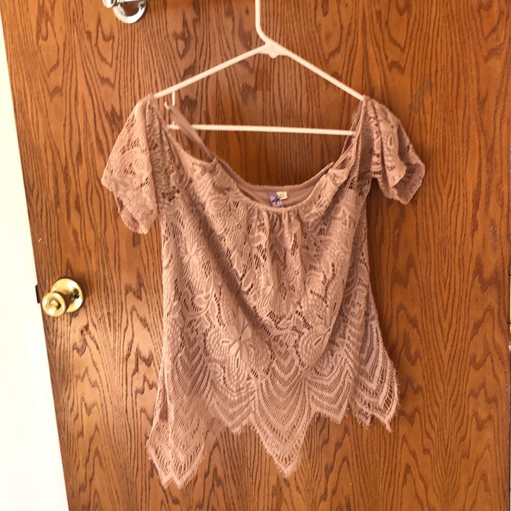 Alya pink lace top
